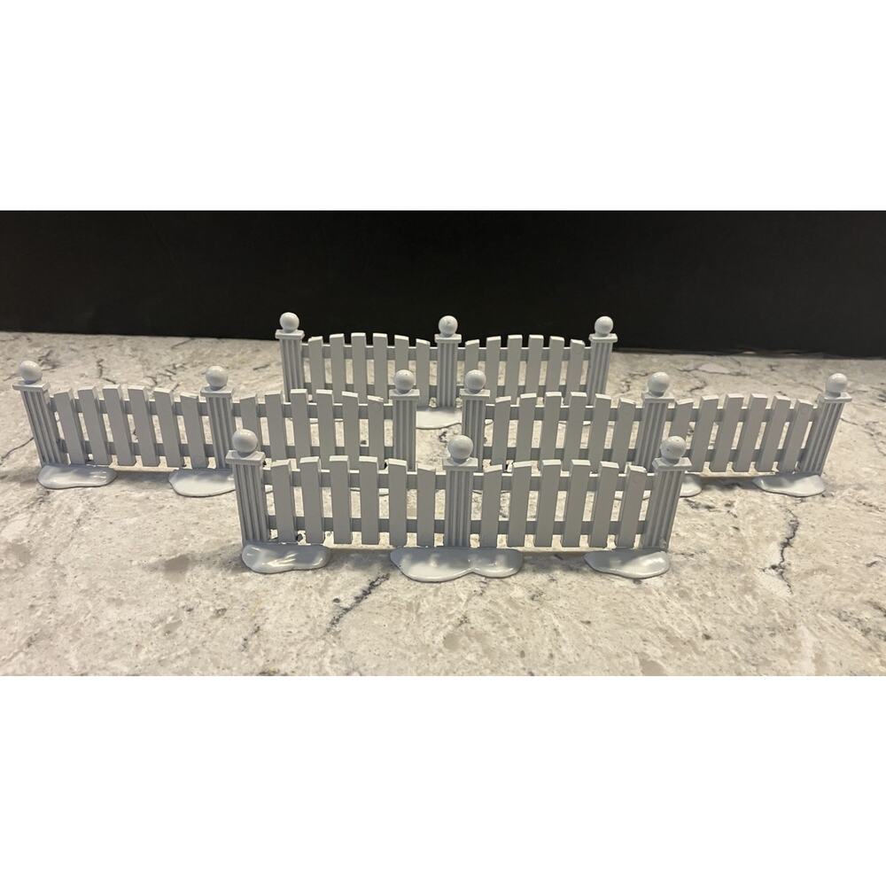 Dept 56 White Village Picket Fence 6 Pieces Enameled Cast Metal #5101-2 vtg